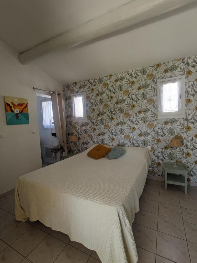 Chambre D'Hote Au Coeur Des Alpilles Mouries Eksteriør billede