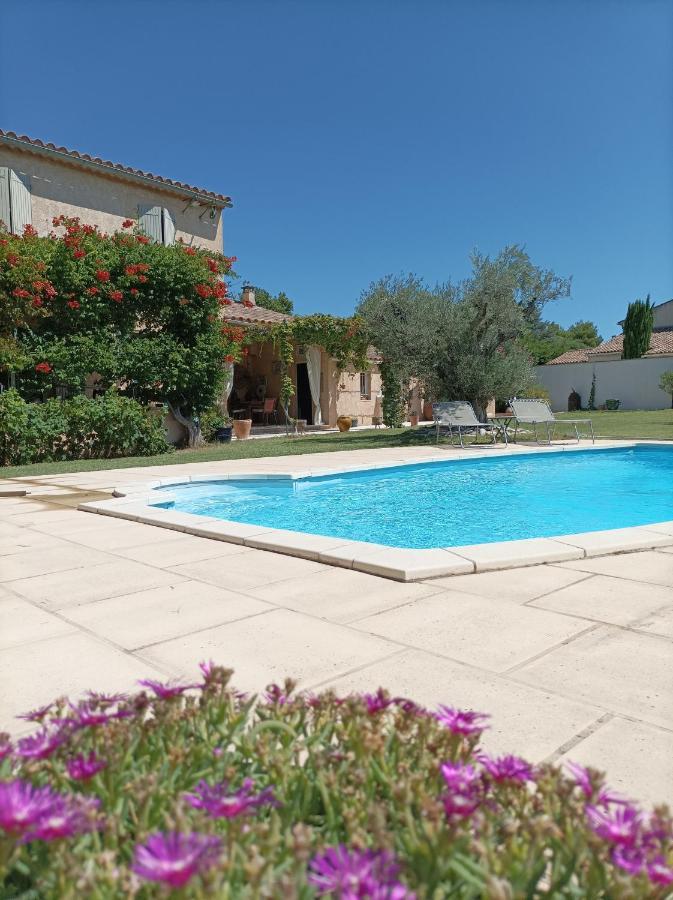 Chambre D'Hote Au Coeur Des Alpilles Mouries Eksteriør billede